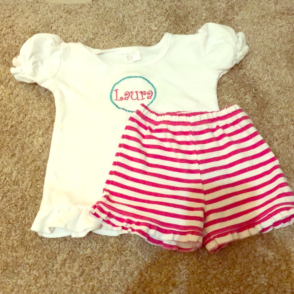 Cute top and short outfit